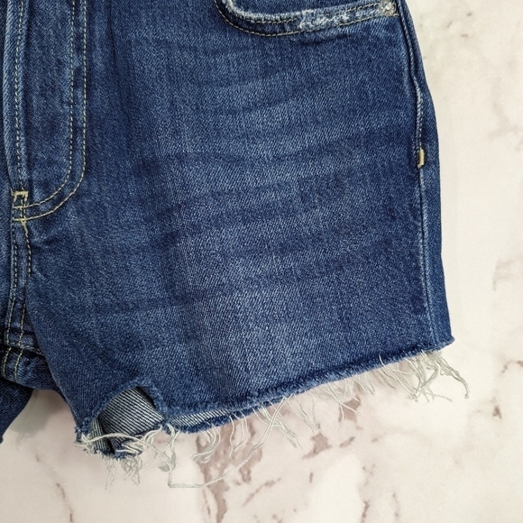 We The Free People Cut Off Denim Shorts Medium Wash Button Fly Mid Rise - Picture 8 of 10